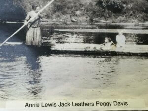 Nooksack woman with kids